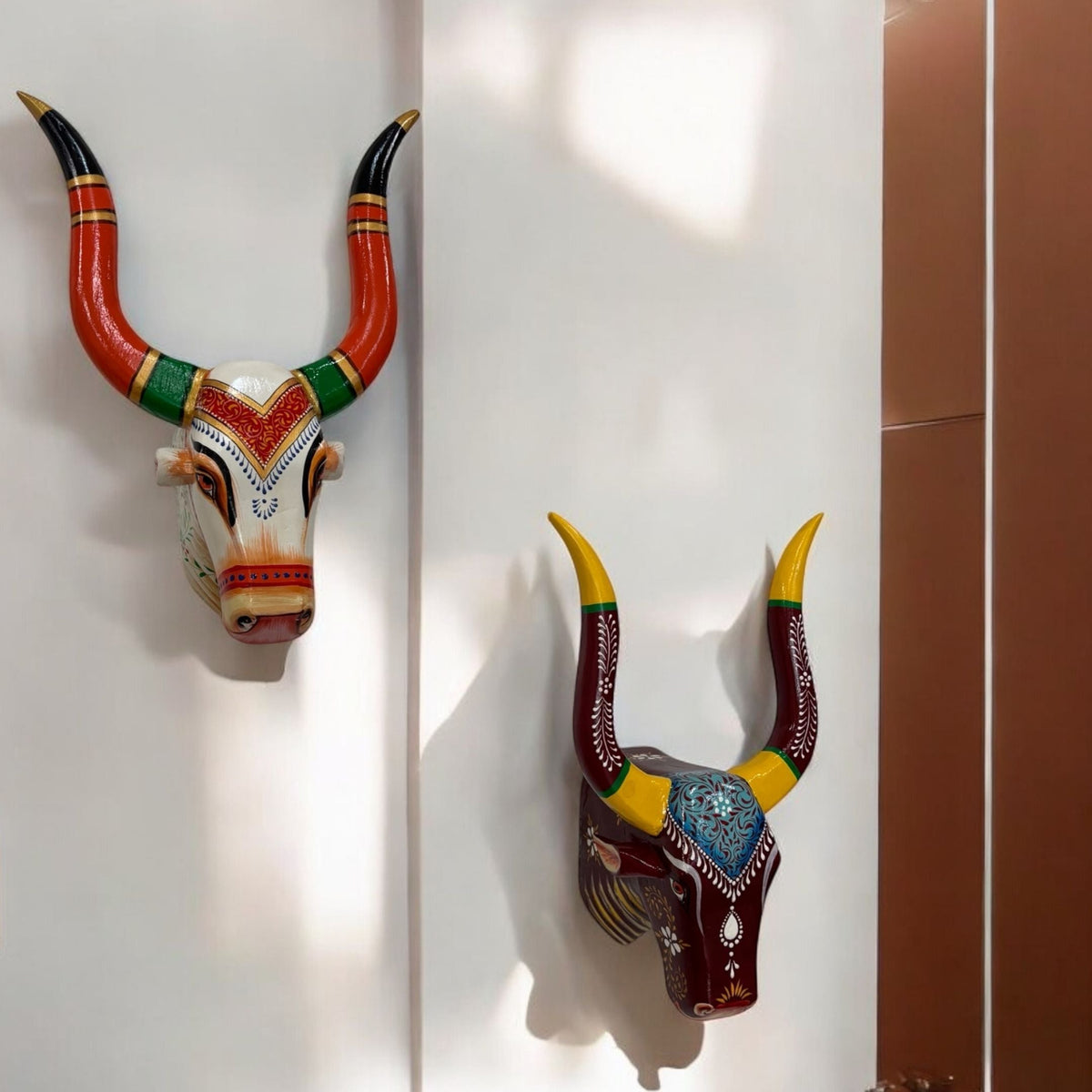 Hand-Carved Wooden Bull Head Wall Art – Farmhouse Longhorn