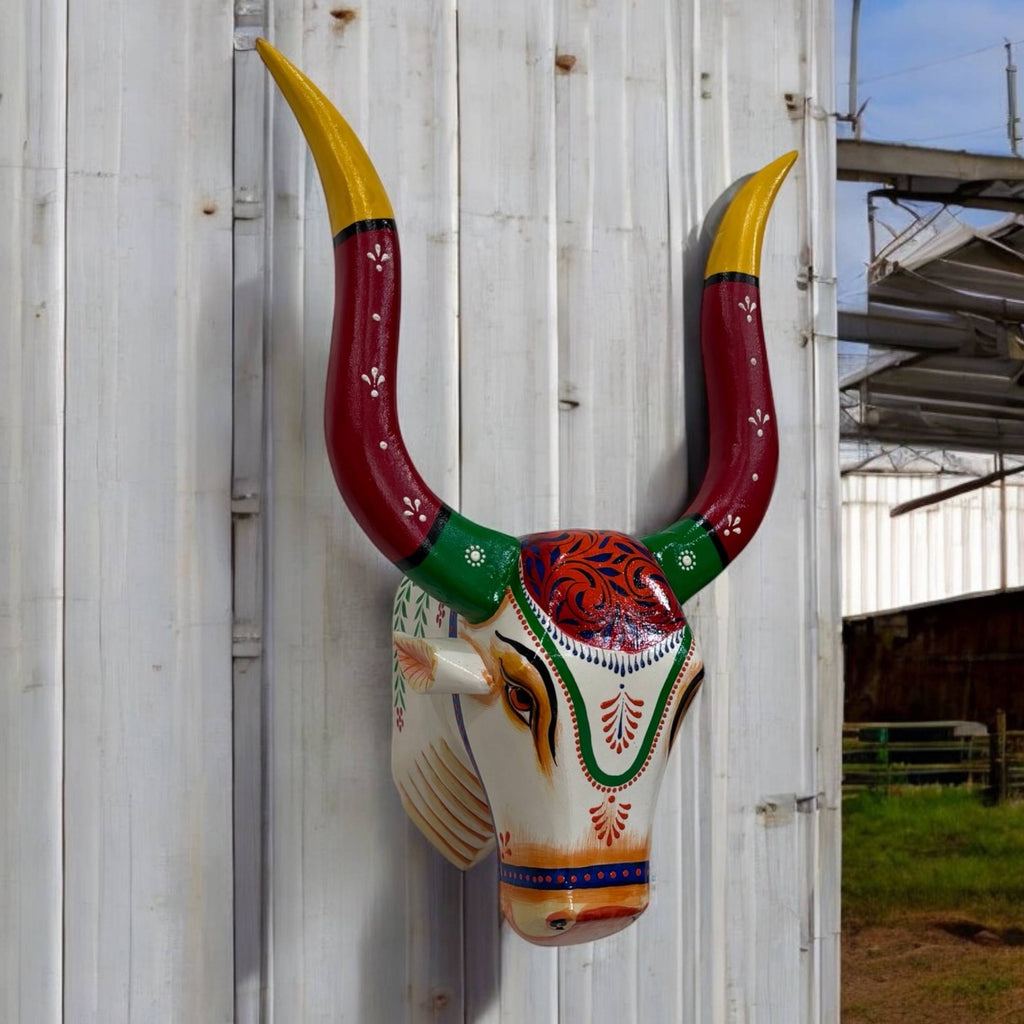 Hand-Carved Wooden Bull Head Wall Art – Farmhouse Longhorn