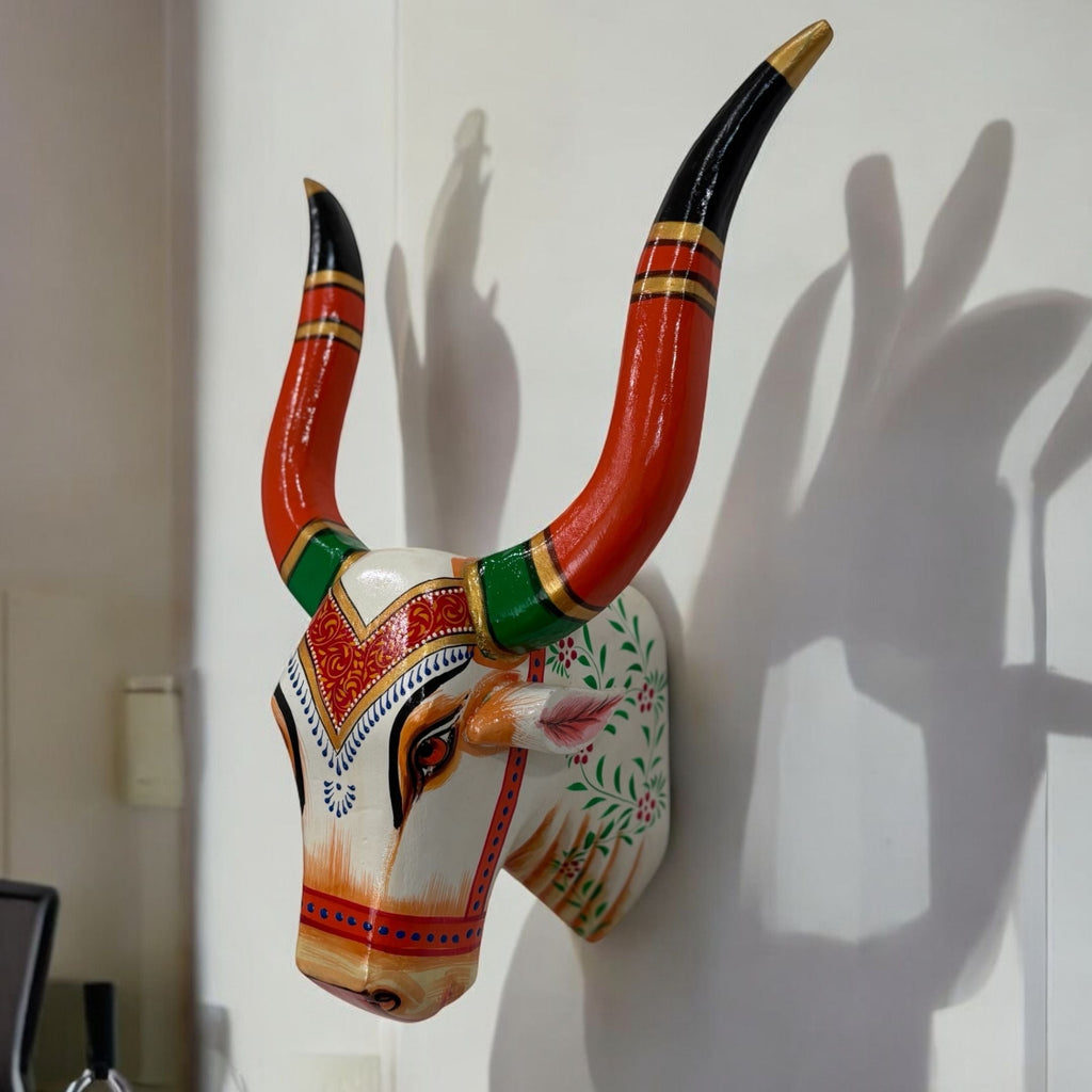 Hand-Carved Wooden Bull Head Wall Art – Farmhouse Longhorn