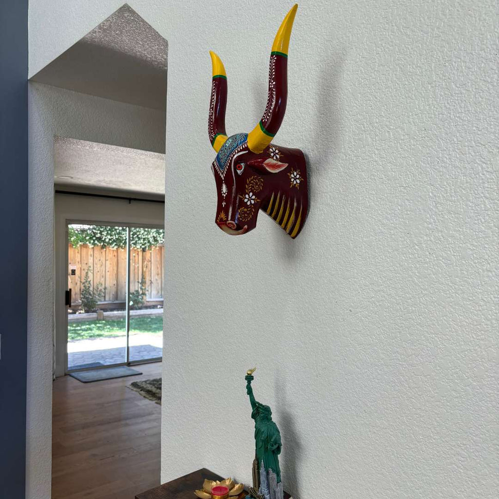 Hand-Carved Wooden Bull Head Wall Art – Farmhouse Longhorn