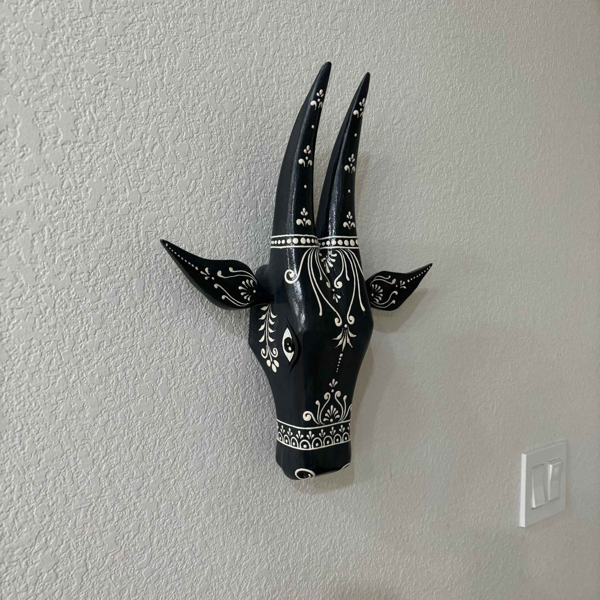Nandi Cow Head Wall Art – 6 Deep Colours, Farmhouse Style