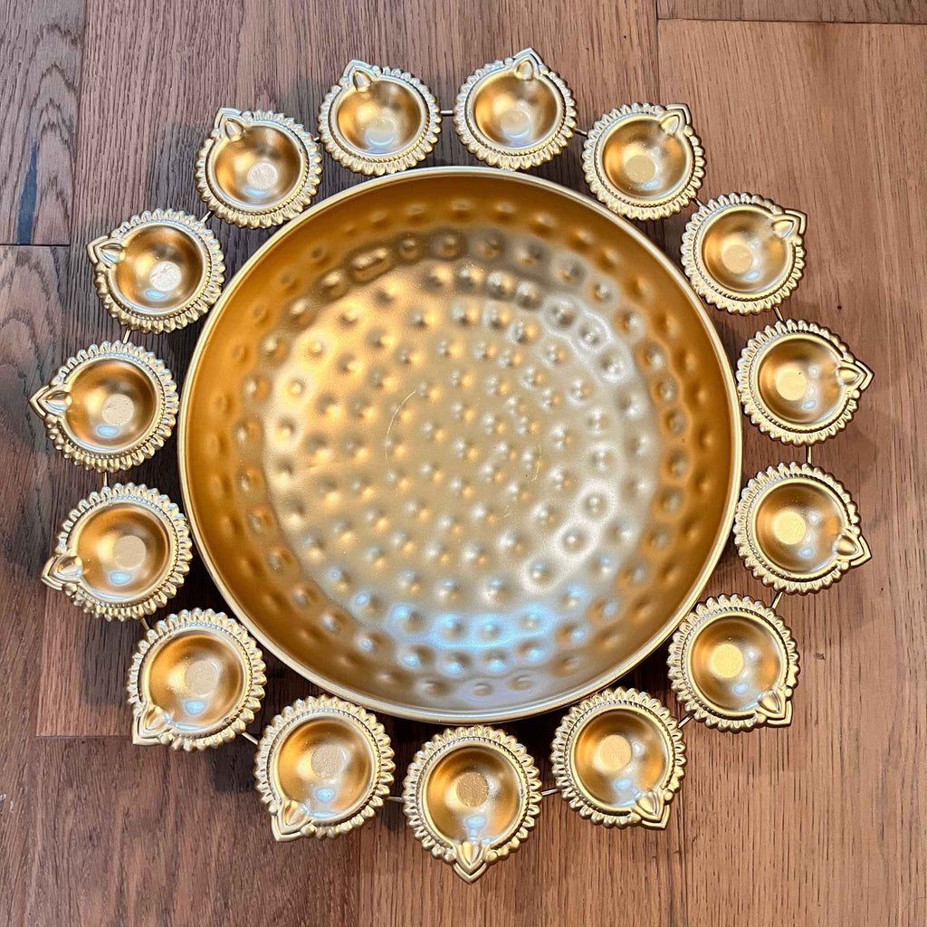 Diya Urli Bowls – Set of 3 Fluted Gold Lamp Rim Urlis