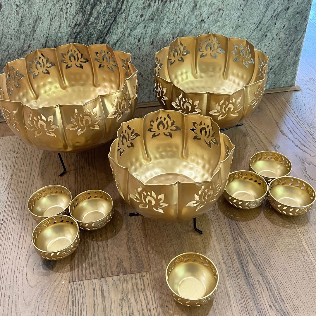 Lotus Motif Jumbo Urli Bowl Set – 13-Piece Wedding & Diwali Centerpiece