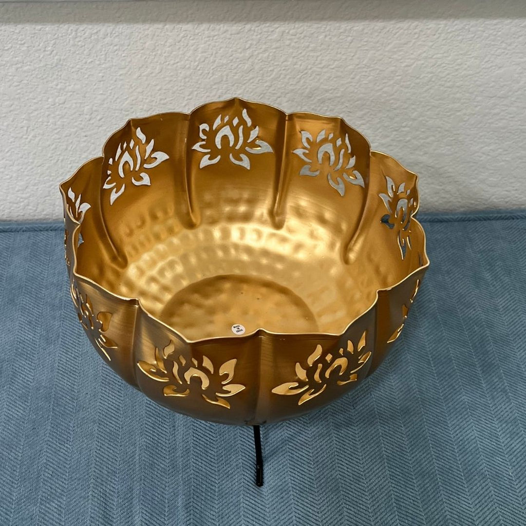 Lotus Motif Jumbo Urli Bowl Set – 13-Piece Wedding & Diwali Centerpiece