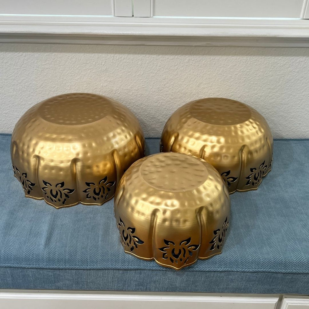Lotus Motif Jumbo Urli Bowl Set – 13-Piece Wedding & Diwali Centerpiece
