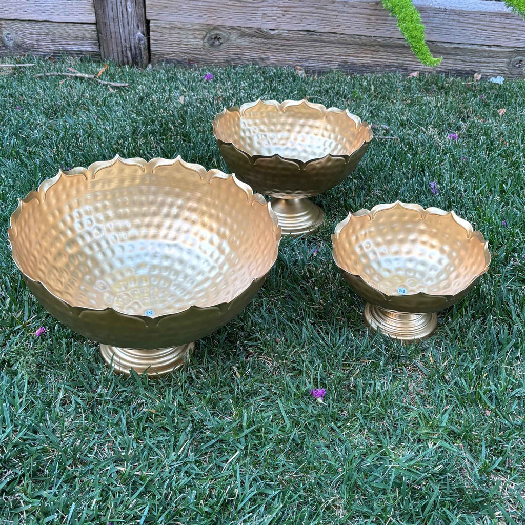 Hammered Lotus Urli Bowls – Set of 3 Sitting Urlis, Gold