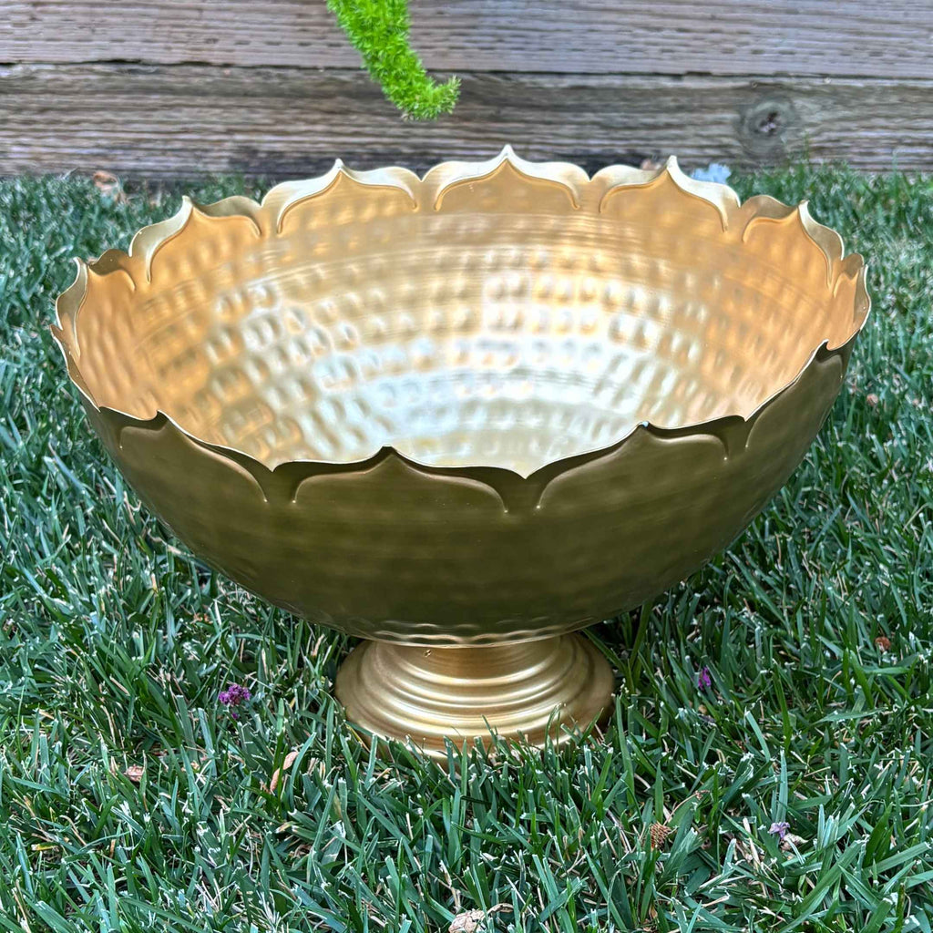 Hammered Lotus Urli Bowls – Set of 3 Sitting Urlis, Gold