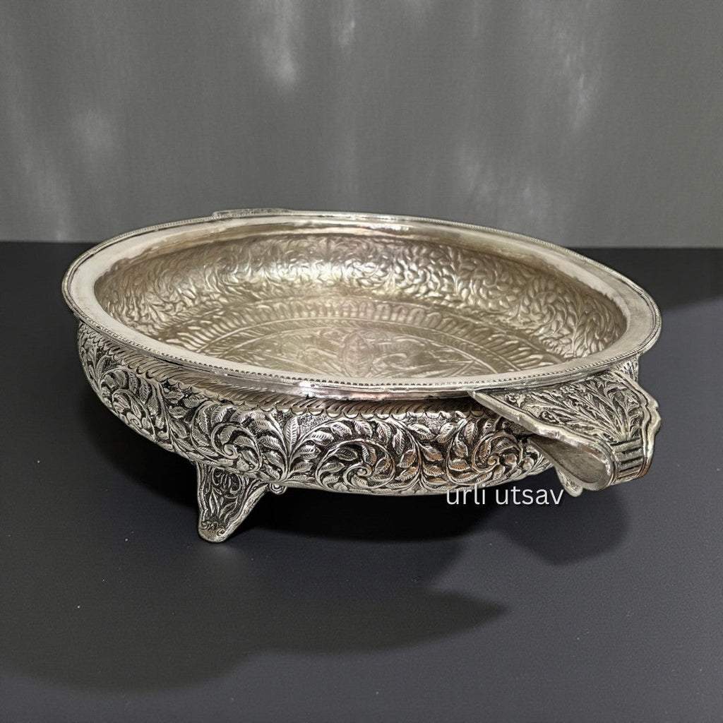 26-Inches Leaves Engraved Urli Bowl | Antique Silver