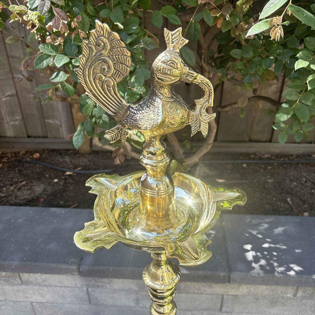 Brass Kuthu Vilakku Nilavilakku - Tall Samai Oil Lamp, 4 Sizes