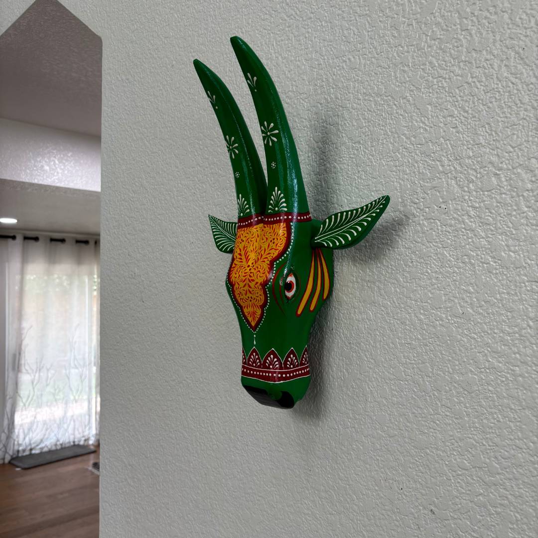 Hand-Painted Wooden Cow Head Wall Art – 9 Colours