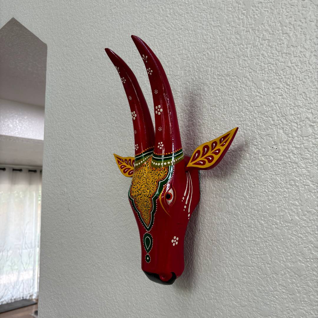 Hand-Painted Wooden Cow Head Wall Art – 9 Colours