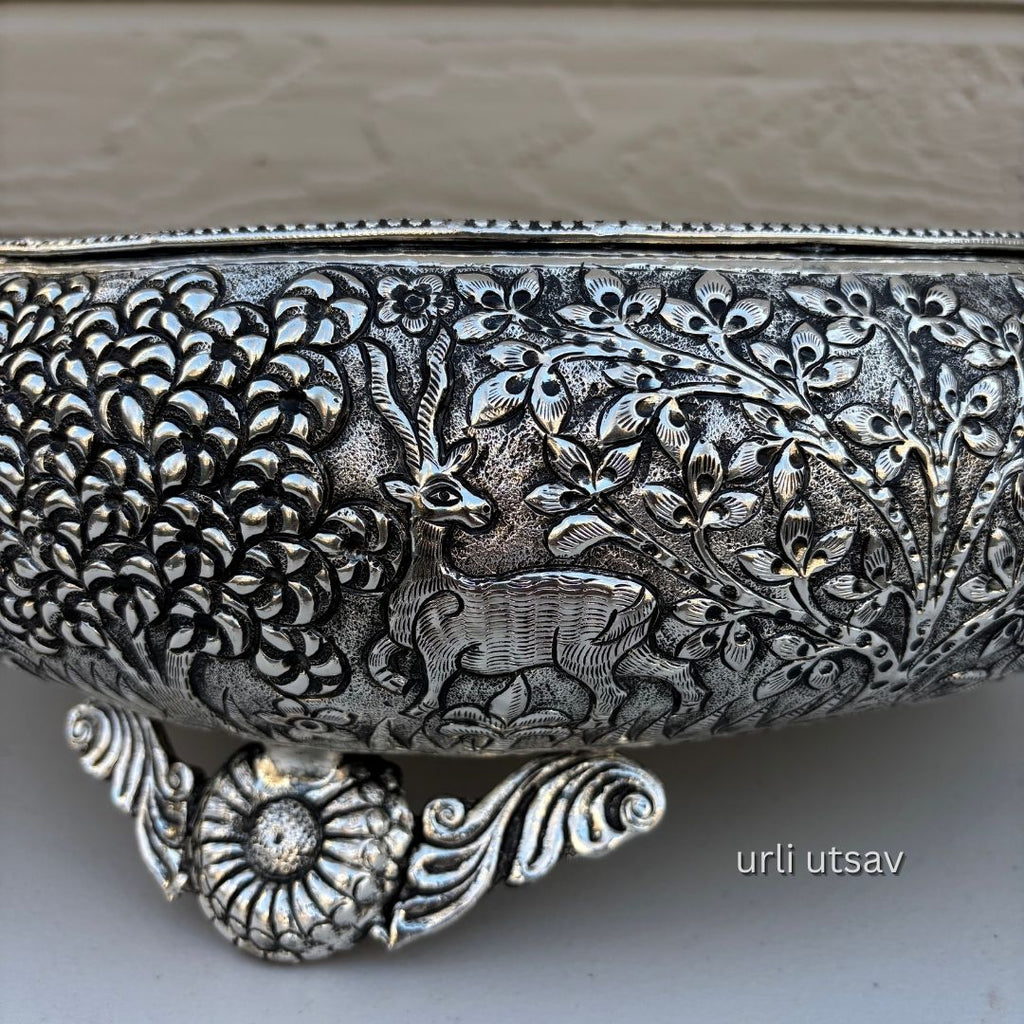 17-Inches Jungle Theme Engraved Urli Bowl | Antique Silver