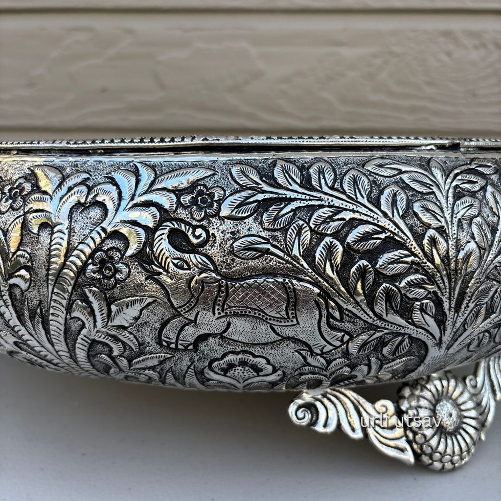 17-Inches Jungle Theme Engraved Urli Bowl | Antique Silver