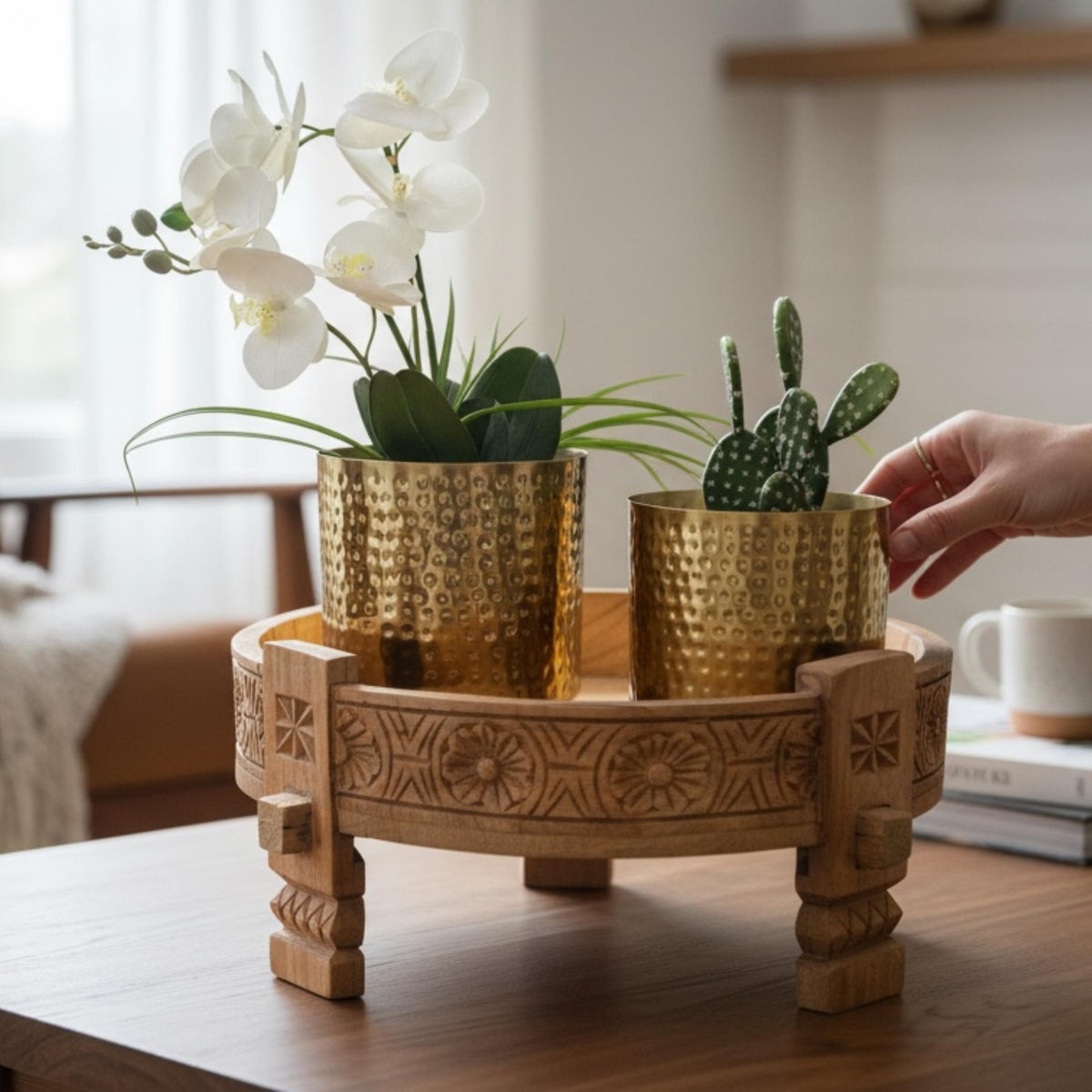Hammered Gold Planters - Iron, Set of 2 (8 in & 7 in)