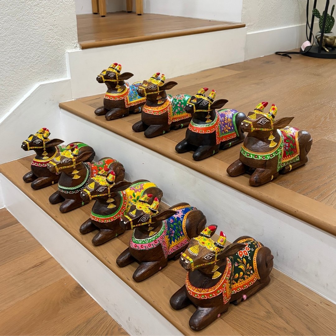 Wooden Nandi Statue - 9-Inch Hand-Carved, 10 Colours