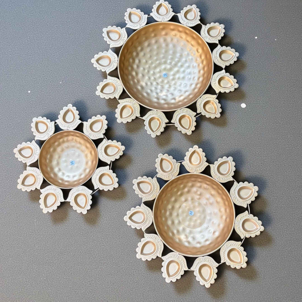 Om Urli Bowls – Set of 3 Ivory & Gold Teardrop Rim Urlis