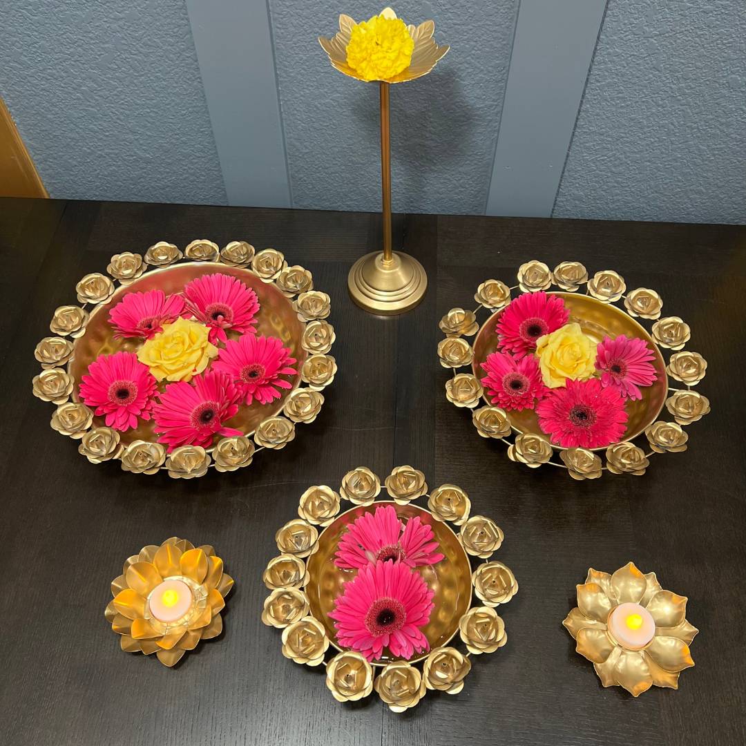 Rose Rim Urli Bowls – Set of 3 Compact Gold Urlis