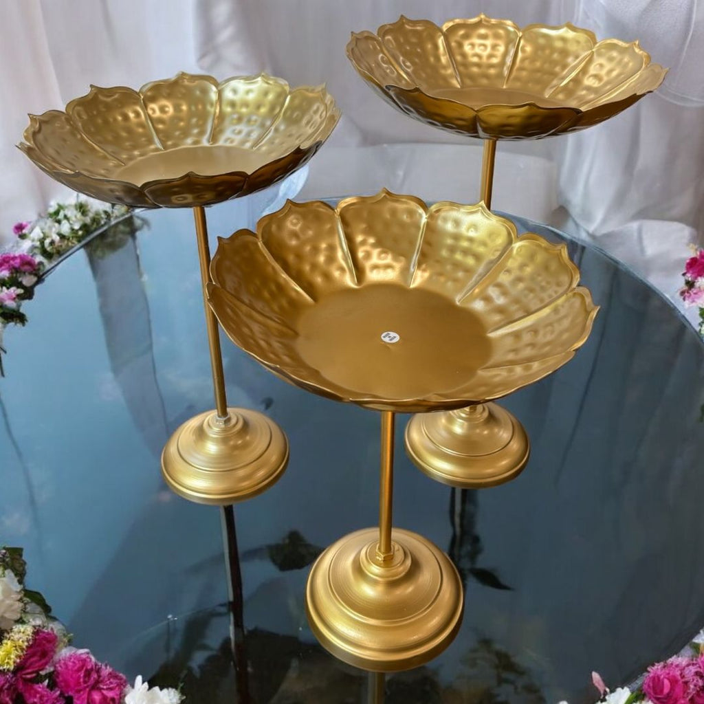 Hammered Lotus Urli Bowls – Set of 3 Standing Urlis, Gold