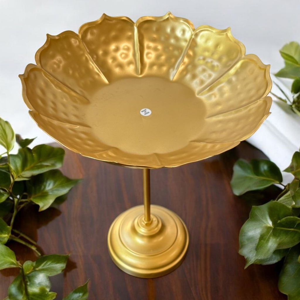 Hammered Lotus Urli Bowls – Set of 3 Standing Urlis, Gold