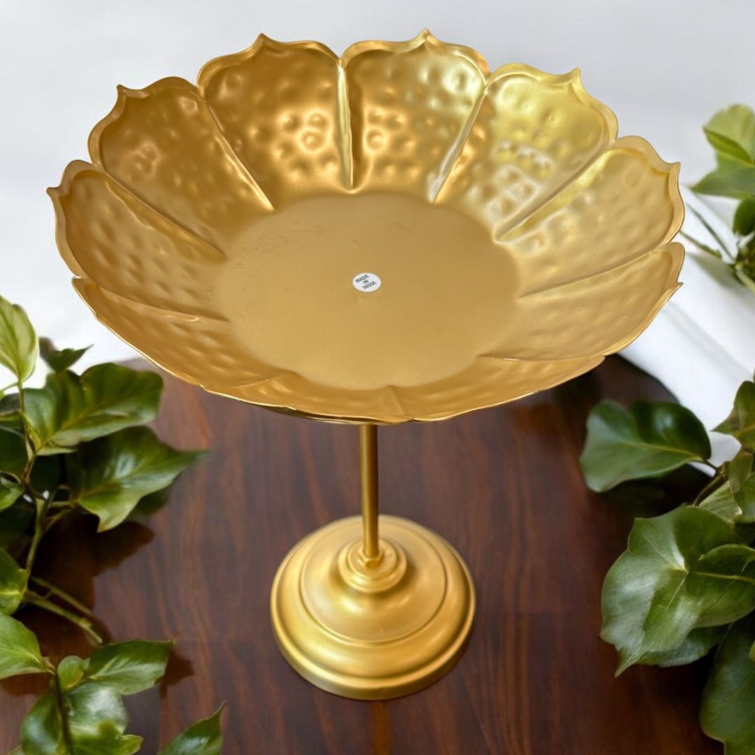 Hammered Lotus Urli Bowls – Set of 3 Standing Urlis, Gold